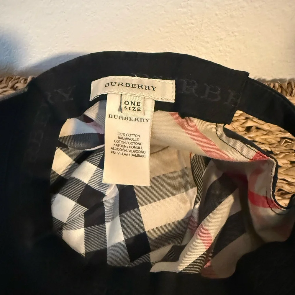 Burberry Women’s Hat Black - Picture 2 of 3